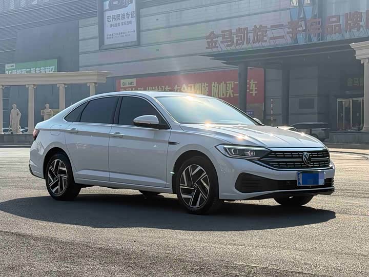 Фото 3 - Volkswagen Sagitar L