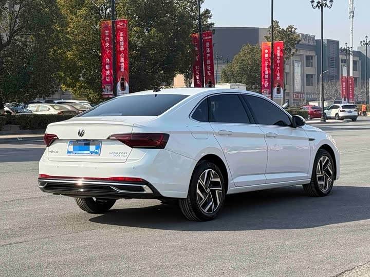 Фото 4 - Volkswagen Sagitar L