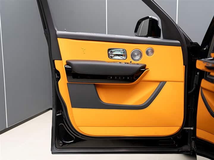 Фото 7 - Rolls-Royce Cullinan