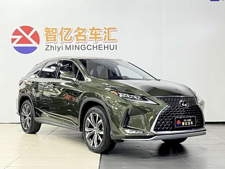 Фото 3 - Lexus RX