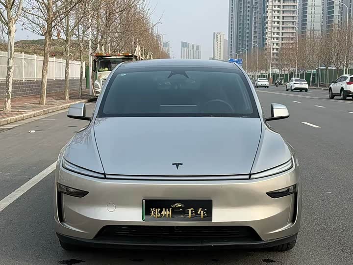 Фото 2 - Tesla Model Y