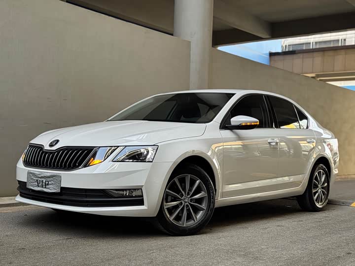Photo 1 - Skoda Octavia Pro