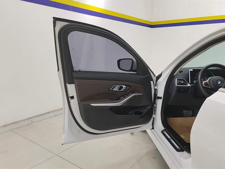 Фото 7 - BMW 3 Series