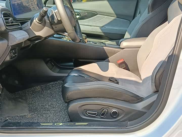 Фото 7 - GAC Trumpchi Empow R