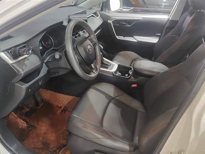 Photo 9 - Toyota Wildlander