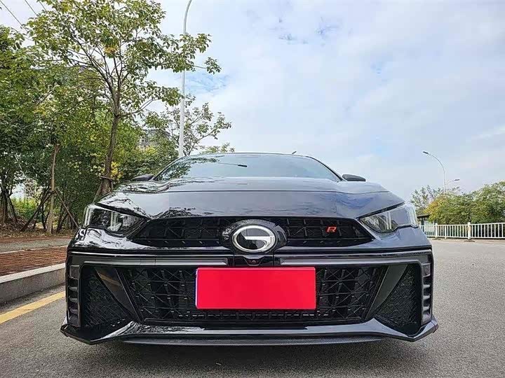 Фото 2 - GAC Trumpchi Empow R