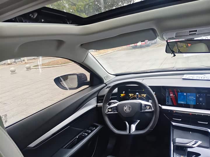 Фото 9 - MG Motor 5 Scorpio