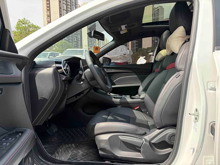 Фото 3 - MG Motor 5