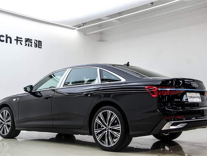 Фото 7 - Audi A6L