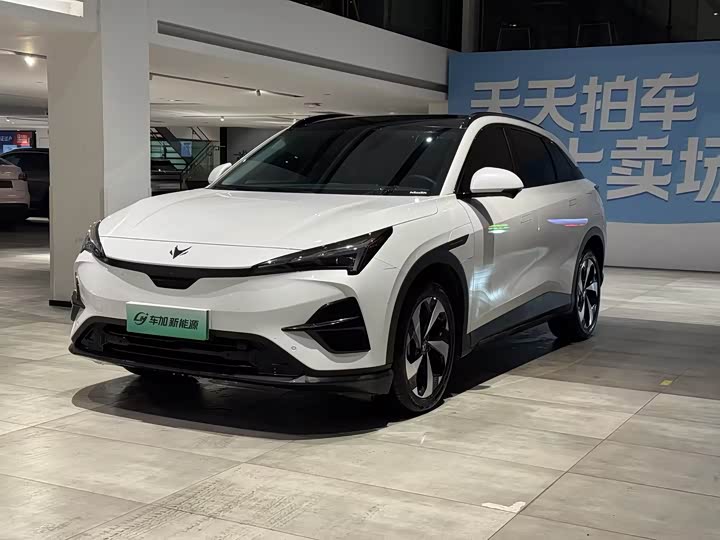 Фото 1 - BAIC Arcfox Alpha T5