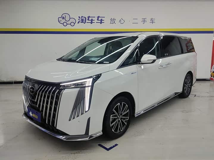 Фото 1 - GAC Trumpchi M8