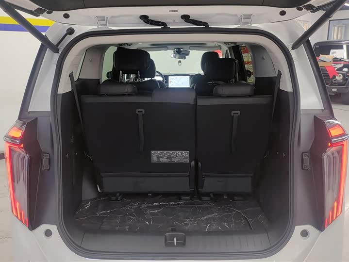 Фото 4 - GAC Trumpchi M8