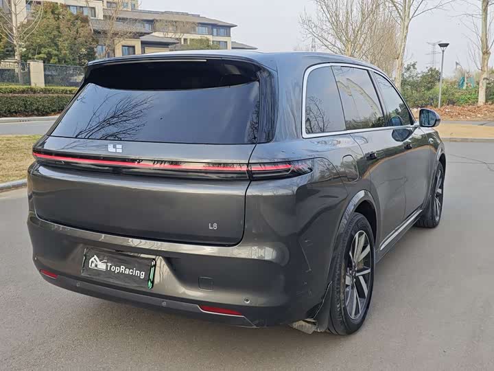 Фото 8 - LiXiang L8