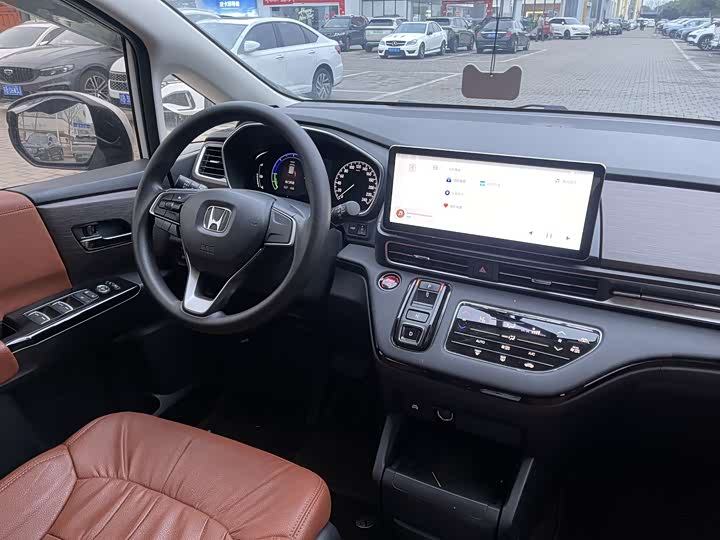 Фото 9 - Honda Odyssey