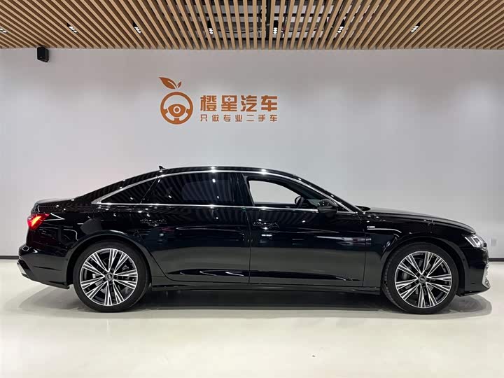 Фото 3 - Audi A6L