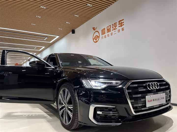 Фото 6 - Audi A6L