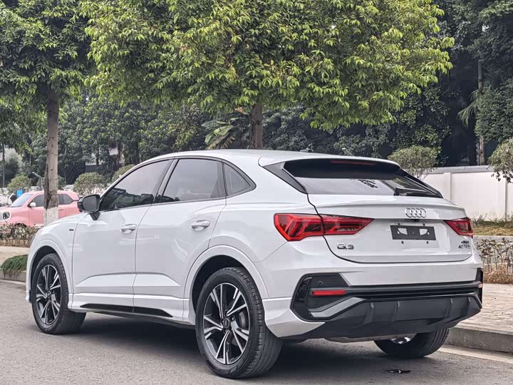 Фото 4 - Audi Q3 Sportback