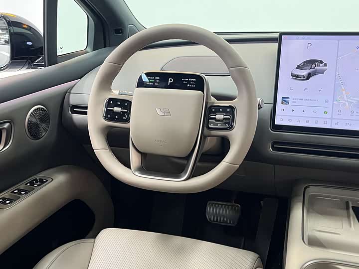 Фото 5 - LiXiang i6