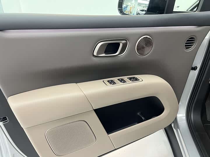 Фото 7 - LiXiang i6