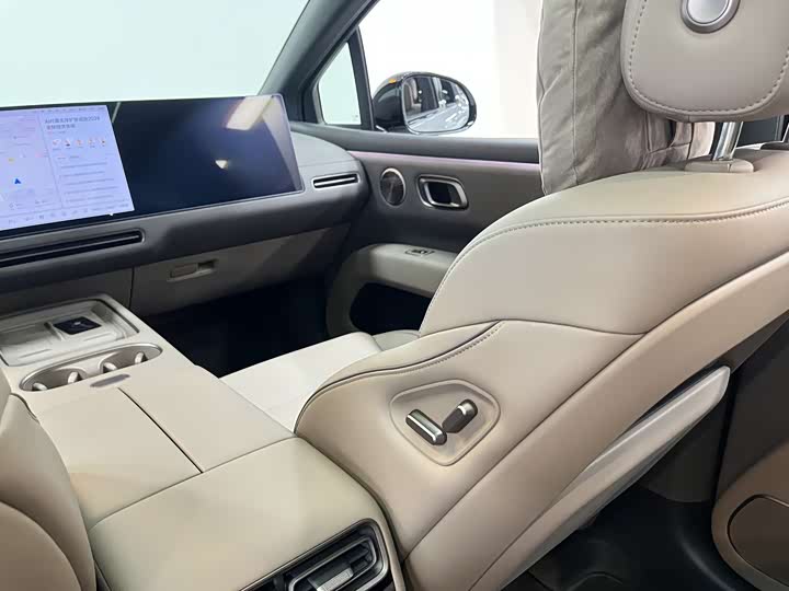 Фото 8 - LiXiang i6