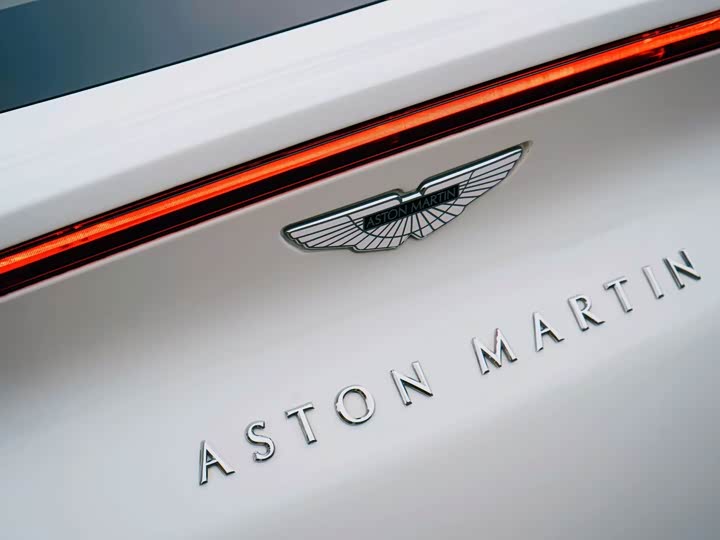 Фото 8 - Aston Martin DBX