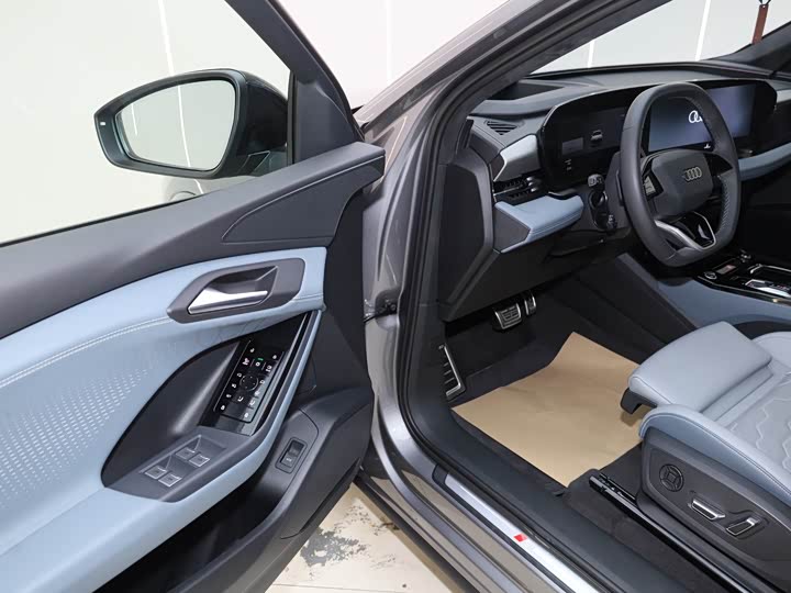 Фото 4 - Audi Q6L e-tron