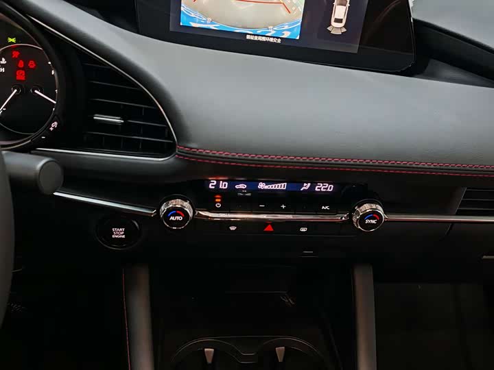 Photo 4 - Mazda 3 (Axela)