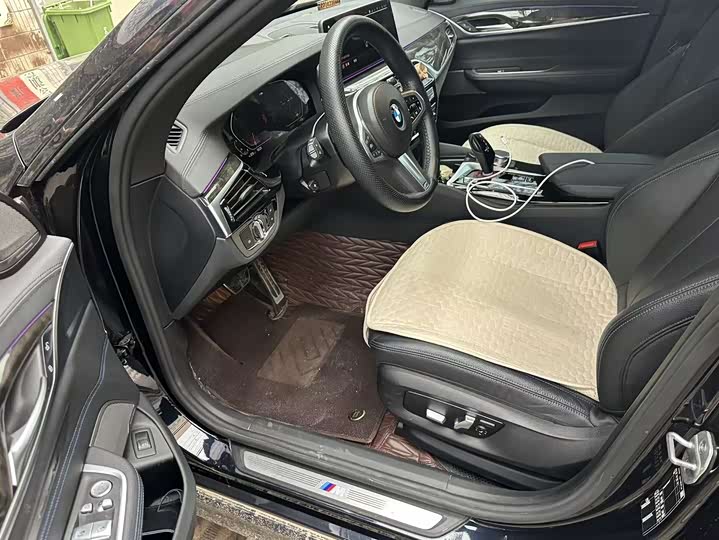 Фото 3 - BMW 6 Series GT