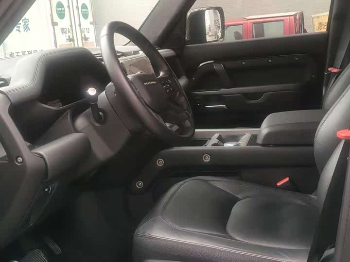 Фото 8 - Land Rover Defender