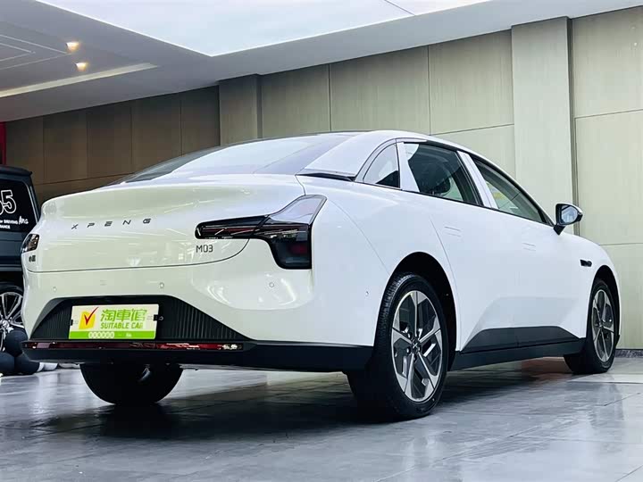 Фото 4 - XPeng Mona M03