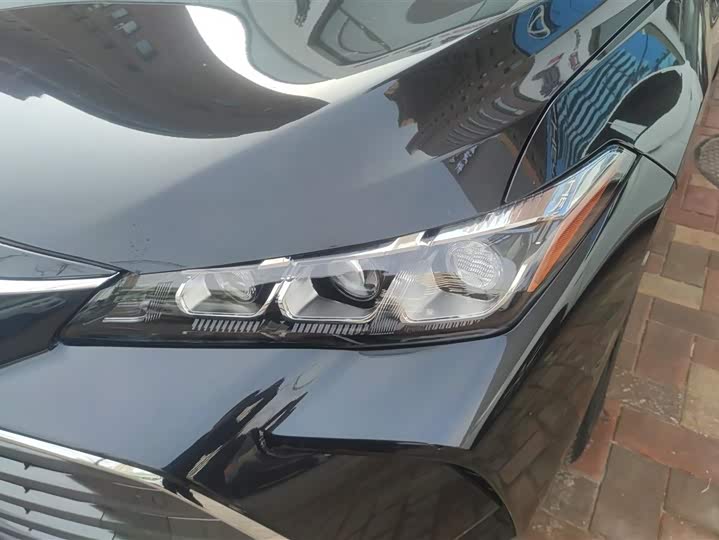 Фото 5 - Toyota Avalon