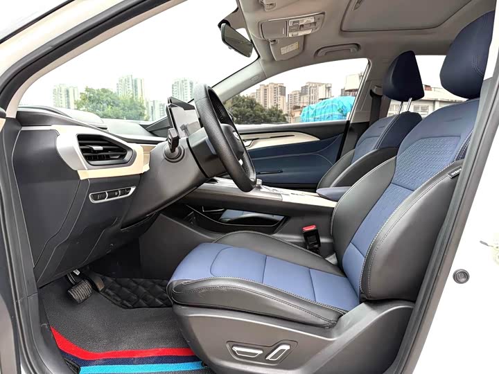 Фото 4 - Geely Geometry A