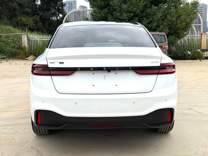 Фото 8 - Geely Geometry A