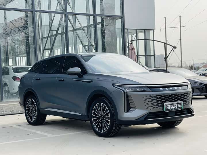 Фото 2 - Exeed RX C-DM Hybrid