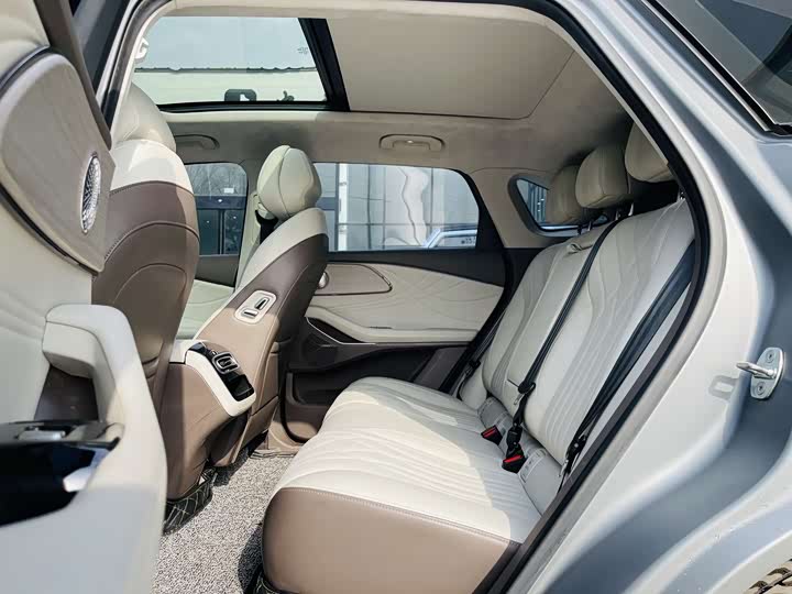 Фото 5 - Exeed RX C-DM Hybrid