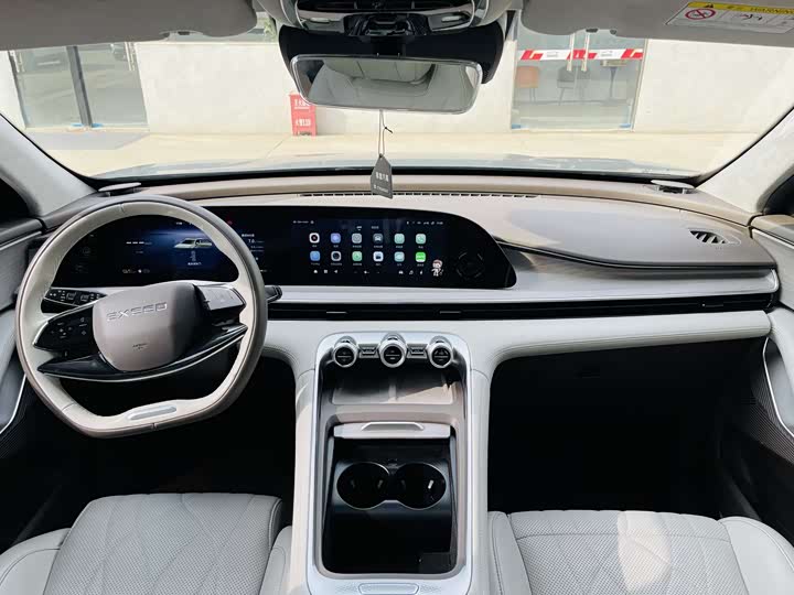 Фото 7 - Exeed RX C-DM Hybrid