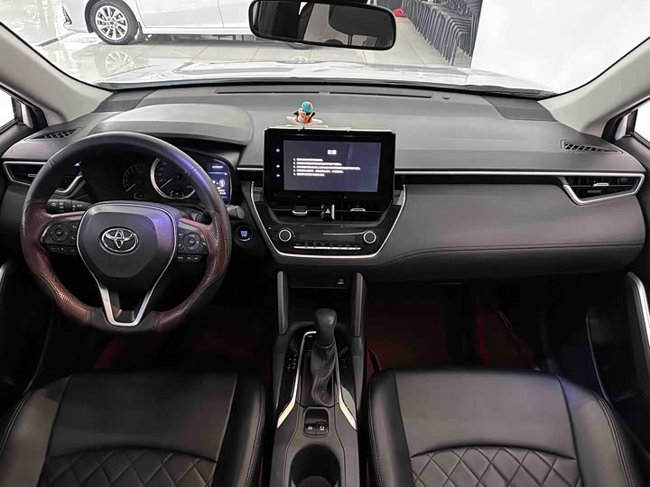 Фото 9 - Toyota Corolla Cross