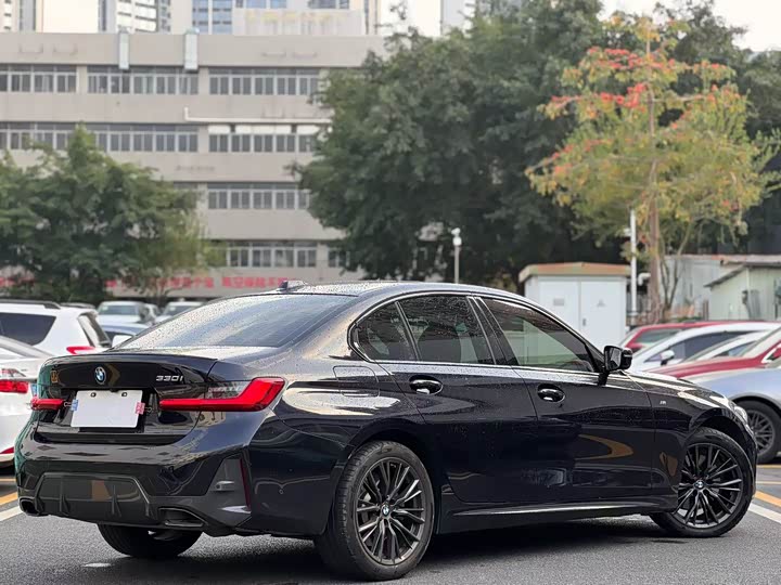 Фото 3 - BMW 3 Series