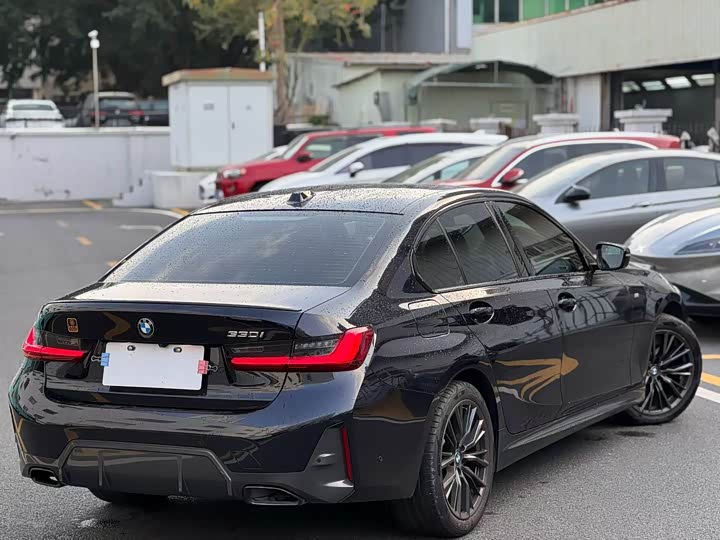 Фото 9 - BMW 3 Series