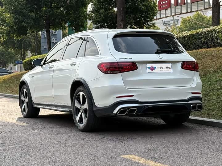 Photo 4 - Mercedes-Benz GLC-Class