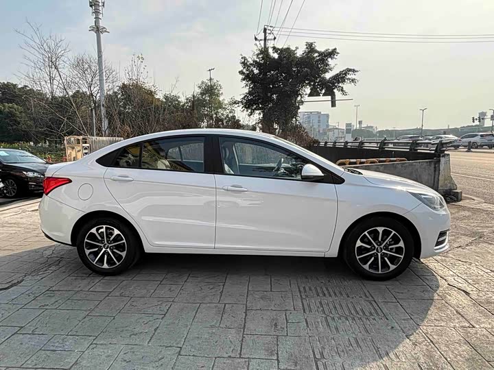 Фото 9 - Chery Arrizo 5