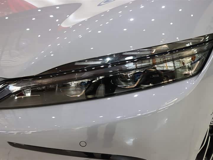 Фото 7 - BYD Han