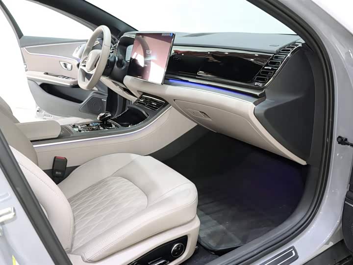 Фото 8 - BYD Han