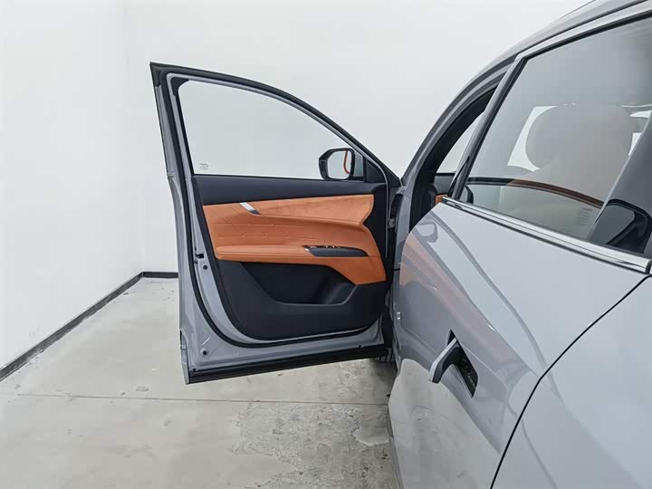 Фото 8 - Changan CS75 Plus