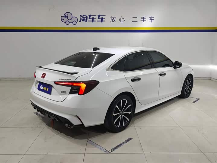 Фото 3 - Honda Integra