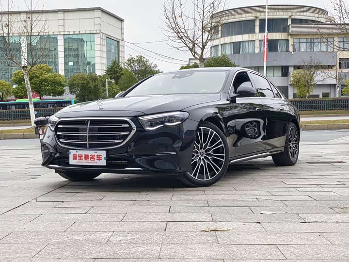 Photo 1 - Mercedes-Benz E-Class