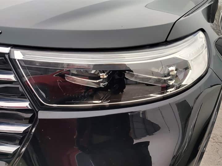 Фото 5 - Ford Explorer