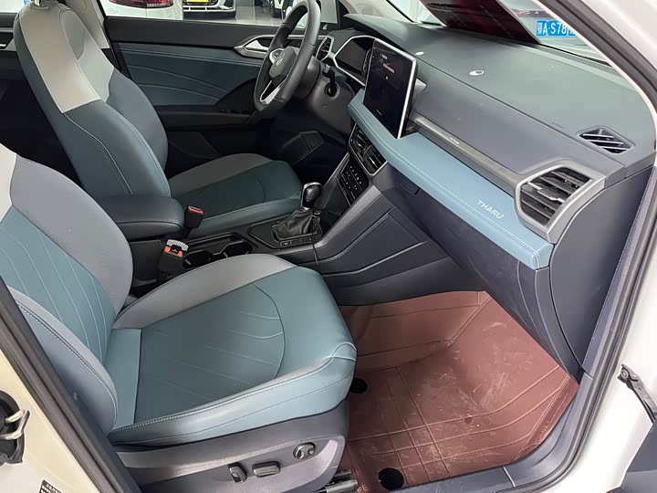 Фото 9 - Volkswagen Tharu