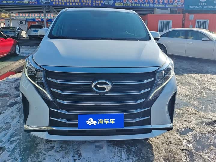 Фото 2 - GAC Trumpchi M8