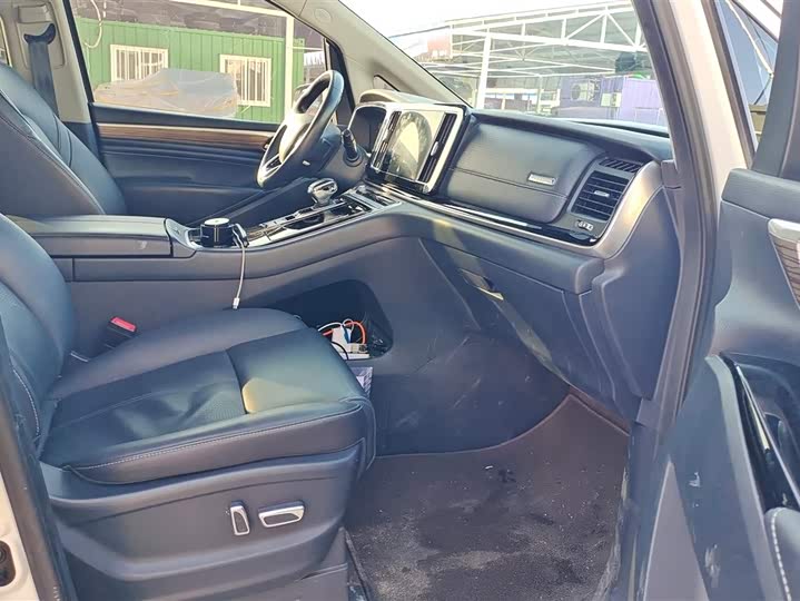 Фото 8 - GAC Trumpchi M8